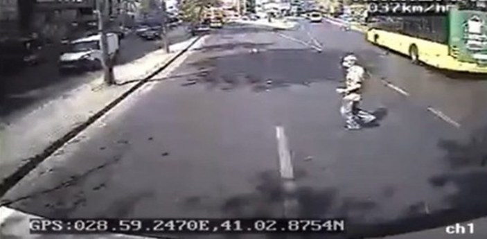 Şişli’de İETT otobüsü yaşlı adama çarptı