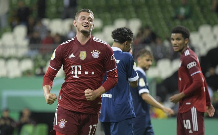 Bayern Münih, Almanya Kupası'nda Bremer SV'ye bir düzine gol attı