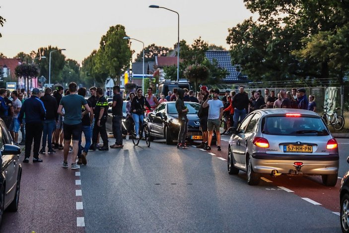 Hollanda'da Afgan sığınmacılar protesto edildi