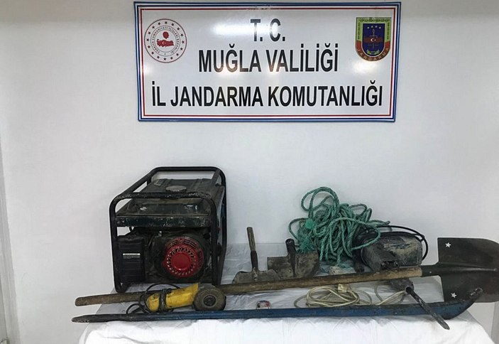 Muğla’da kaçak kazıya suçüstü: 4 gözaltı