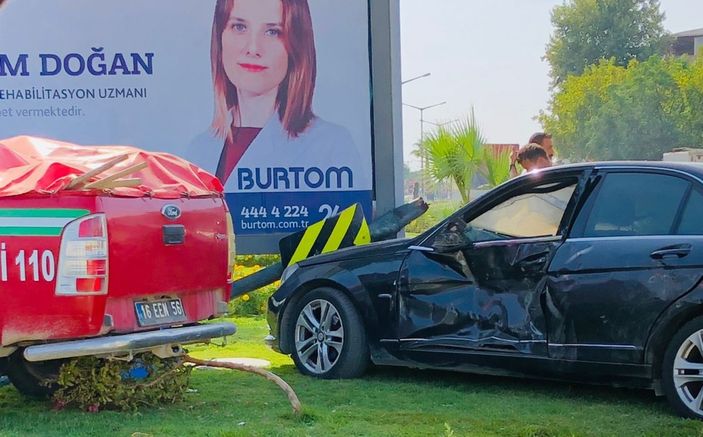 i Bursa'da tarla yangınına giden orman itfaiyesi kaza yaptı