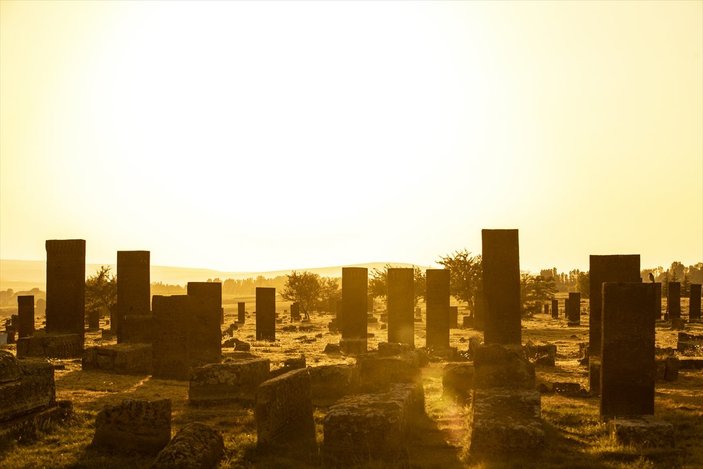 Selçuklu Meydan Mezarlığı, tarihe ışık tutuyor