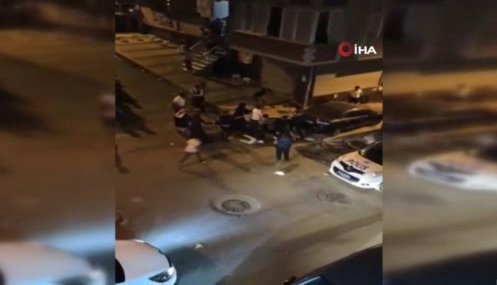 Sultangazi'de yüksek sesle eğlence yapan şahıslar polise saldırdı