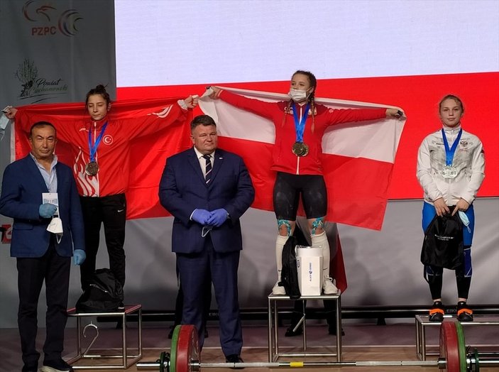 Yıldızlar ve 15 Yaş Altı Avrupa Halter Şampiyonası'nda Türkiye birinci oldu