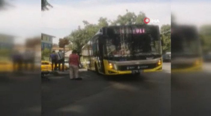 Bayrampaşa’da, askıda kalan İETT otobüsünü vatandaşlar itti