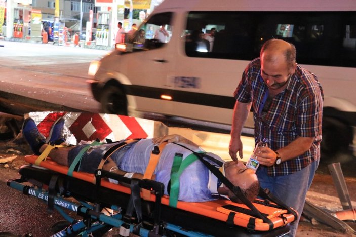 Kocaeli'de servis minibüsü devrildi: 7 yaralı