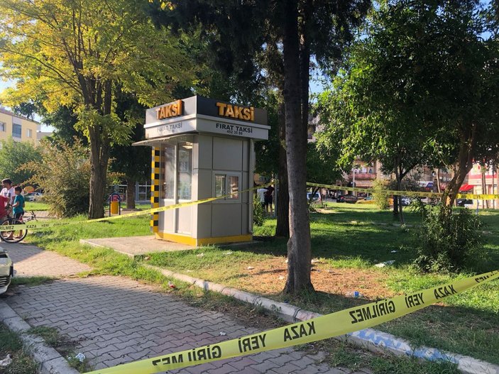 İzmir'de parkta husumetlisi tarafından öldürüldü