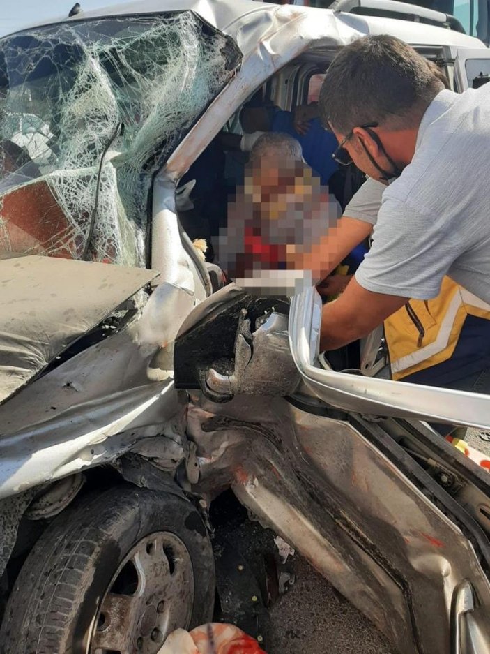 Van'da araç hurdaya döndü, 1 kişi hayatını kaybetti
