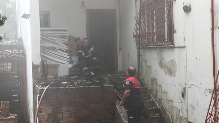 Aydın'da kullanılmayan bir binada yangın çıktı