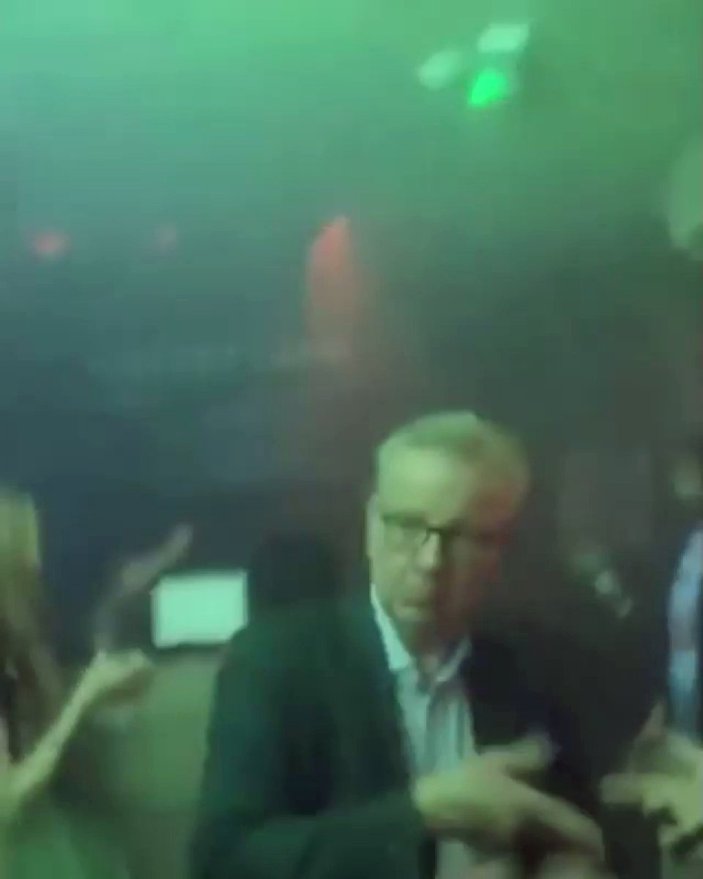 Michael Gove, gece kulübünde dans ederken görüntülendi