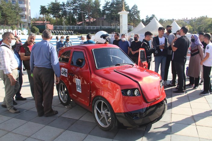 Erzurum'da imam hatipli öğrenciler, Tesla'ya rakip elektrikli araç üretti