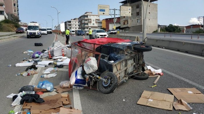 Samsun'da otomobil ile 3 tekerlekli motosiklet çarpıştı