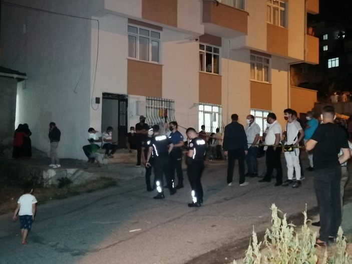 i Kocaeli'de 6 çocuk annesi evinde ölü bulundu
