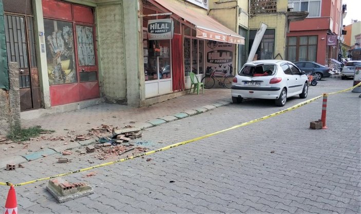 Kütahya'da deprem sonrasında 29 artçı sarsıntı kaydedildi