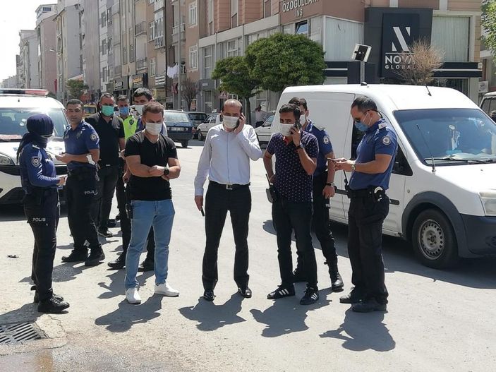 i Karaman'da husumetlisi ile karşılaşan genç silahla vuruldu