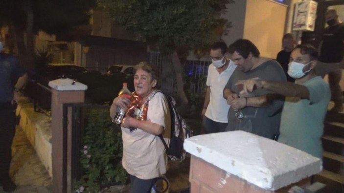 İzmir'de akli dengesi yerinde olmayan anne, polise kapı açmadı