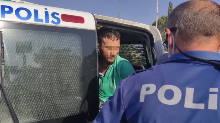 Denizli'de araçtaki oğluyla 1 saat polislerden kaçtı