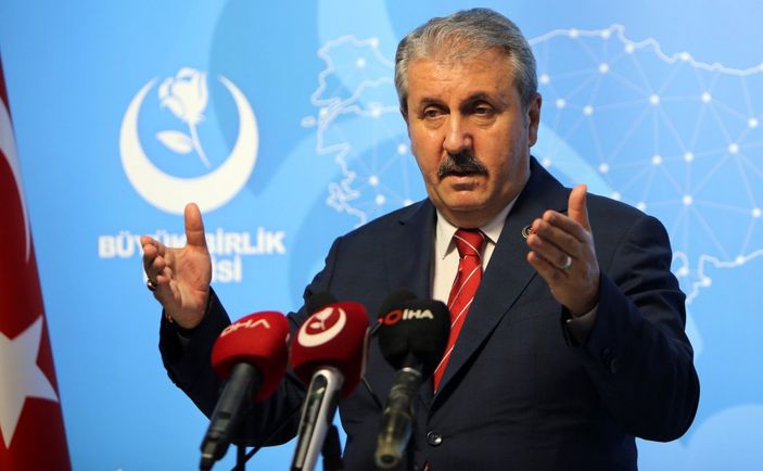 d Mustafa Destici: Seçim barajını doğru bulmuyoruz