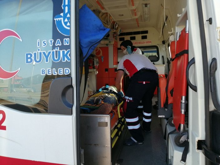 Tuzla’da, TEM otoyolunda kaza: 2 yaralı