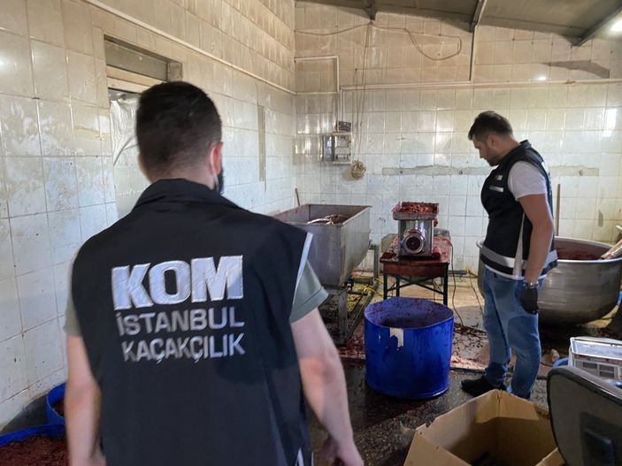 i Beylikdüzü’nde nargile tütünü imalathanesine operasyon