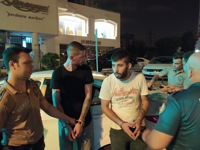 Adana'da bekçilerden kaçan 2 kişi trafik ışıklarında yakalandı
