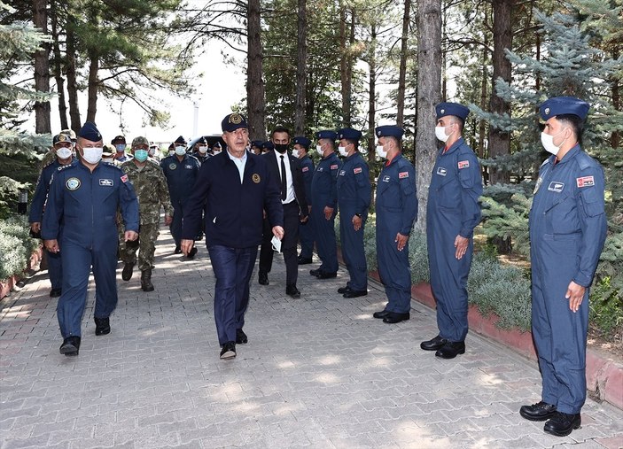 Hulusi Akar, Koca Yusuf'un kokpitinde uçtu