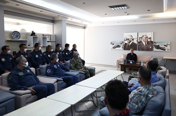 Hulusi Akar, Koca Yusuf'un kokpitinde uçtu