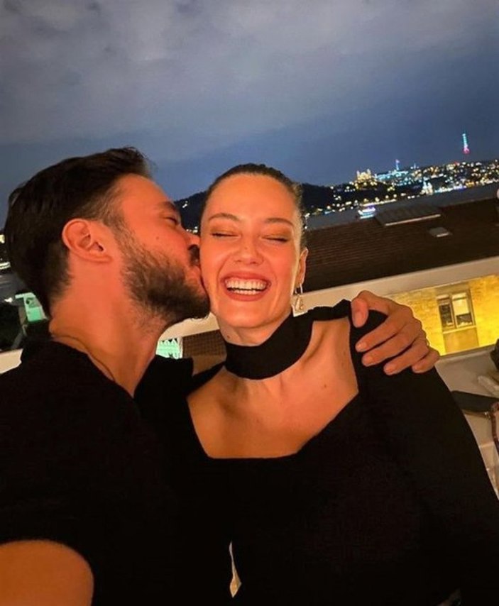 Pelin Akil ve Anıl Altan'ın en mutlu gecesi! 'Şu 8 seneye neler sığdı'