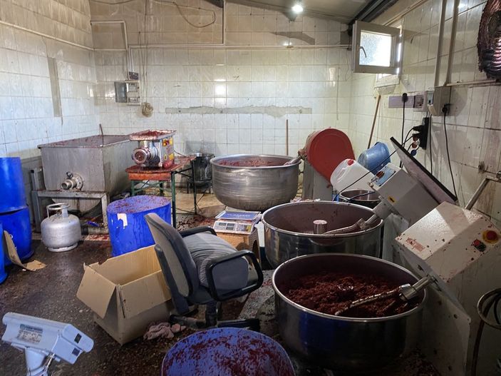 i Beylikdüzü’nde nargile tütünü imalathanesine operasyon