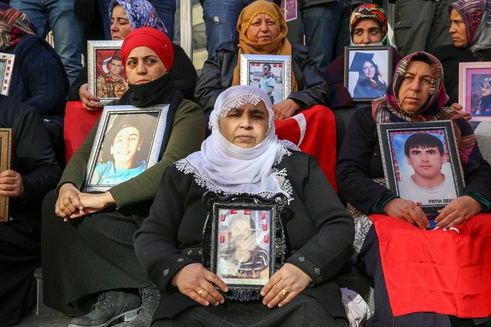 Diyarbakır'da ailelerin evlat nöbeti 3'üncü yılına girdi