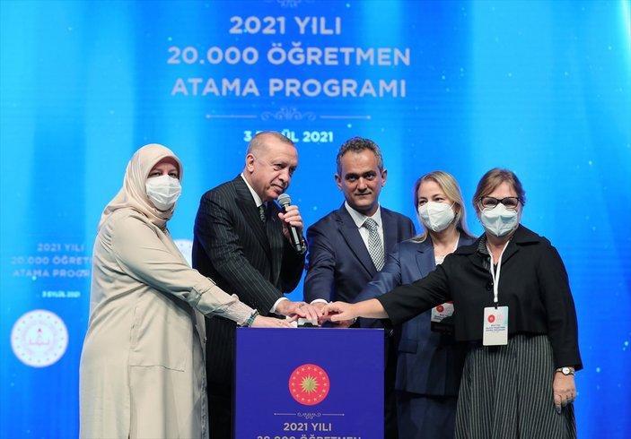 Cumhurbaşkanı Erdoğan'ın 20 bin öğretmeni atama törenindeki konuşması