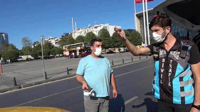 Taksim'deki denetimlerde taksicilere ceza yağdı