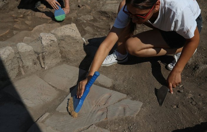 Çanakkale'de 1300 yıllık ayak izlerine rastlandı