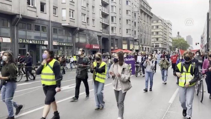 Almanya'da ırkçılık ve sosyal adaletsizlik protestosu