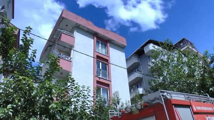 Kartal'da yalnız yaşayan adam evinde ölü bulundu