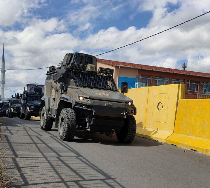 d İstanbul polisinden asayiş ve narkotik denetimi