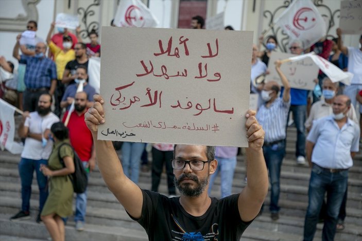 ABD Kongresi heyetinin Tunus ziyareti protesto edildi