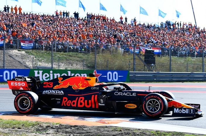 Verstappen ülkesinde pole'u kaptırmadı