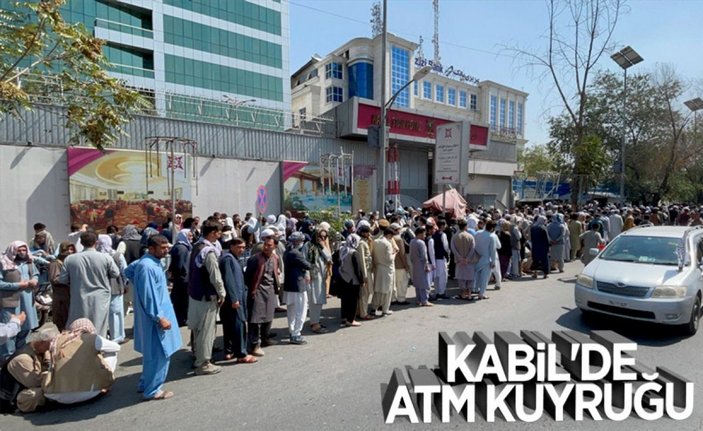Kabil'de yeniden açılan döviz bürolarına Afgan halkı yoğun ilgi gösterdi