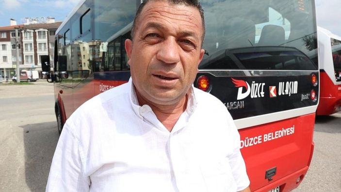 Düzce'de minibüste bayılan yolcuyu şoför hastaneye yetiştirdi