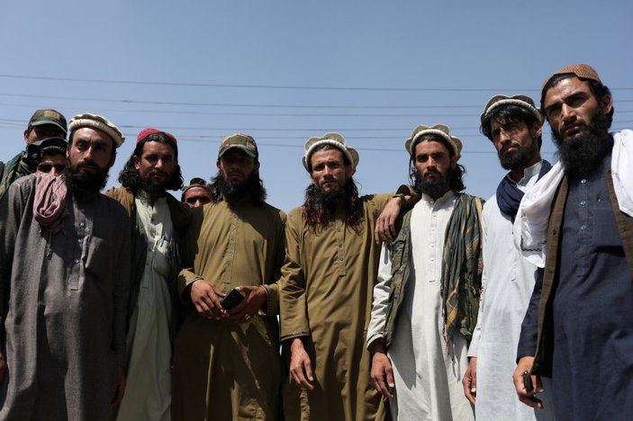 Taliban'dan Angela Merkel'e Afganistan daveti