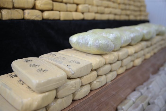 Şanlıurfa'da 275 kilogram eroin yakalandı