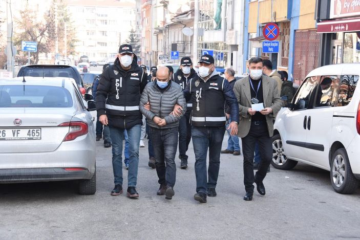 Eskişehir’de, icra müdür yardımcısı zimmetine para geçirdi