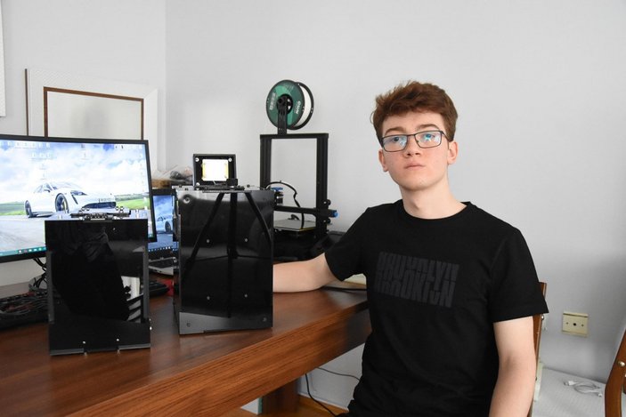 Kütahya'da 17 yaşındaki lise öğrencisi PCR cihazı üretti, üniversite onay verdi