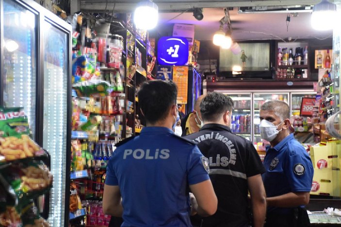İzmir'de ehliyet soran polise bıçak çekti
