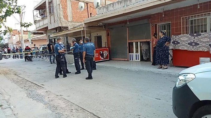 İzmir'de bir aileye silahlı saldırı: 6’sı çocuk 12 yaralı