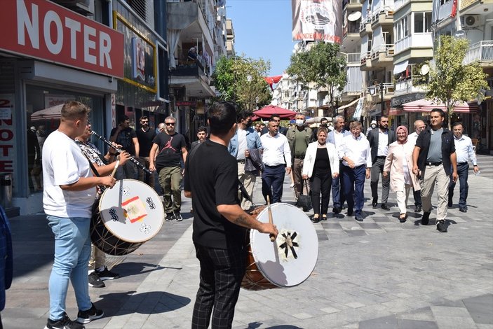 Ahmet Davutoğlu'nun sönük geçen Aydın ziyareti