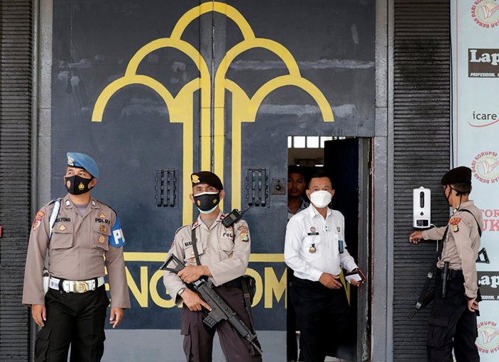 Endonezya’da hapishane yangını, 41 ölüme yol açtı