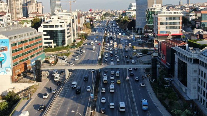 İstanbul’da trafik mesaisi başladı