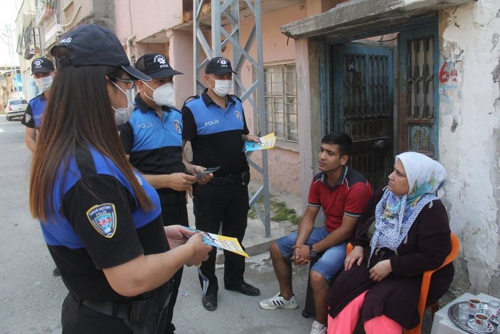 Adana'da uyarı yapan polis, kanalda oğlunu kaybeden aileyle karşılaştı